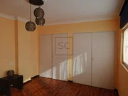 Duplex descendente de 5 habitaciones, ascensor y garaje rotatorio en caranza, ferrol