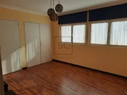 Duplex descendente de 5 habitaciones, ascensor y garaje rotatorio en caranza, ferrol