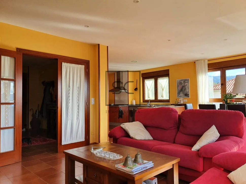 Casa con finca y paneles solares en régoa, cedeira