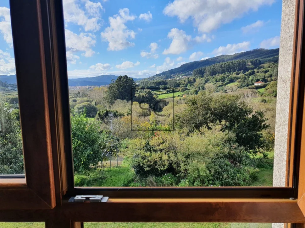 Casa con finca y paneles solares en régoa, cedeira