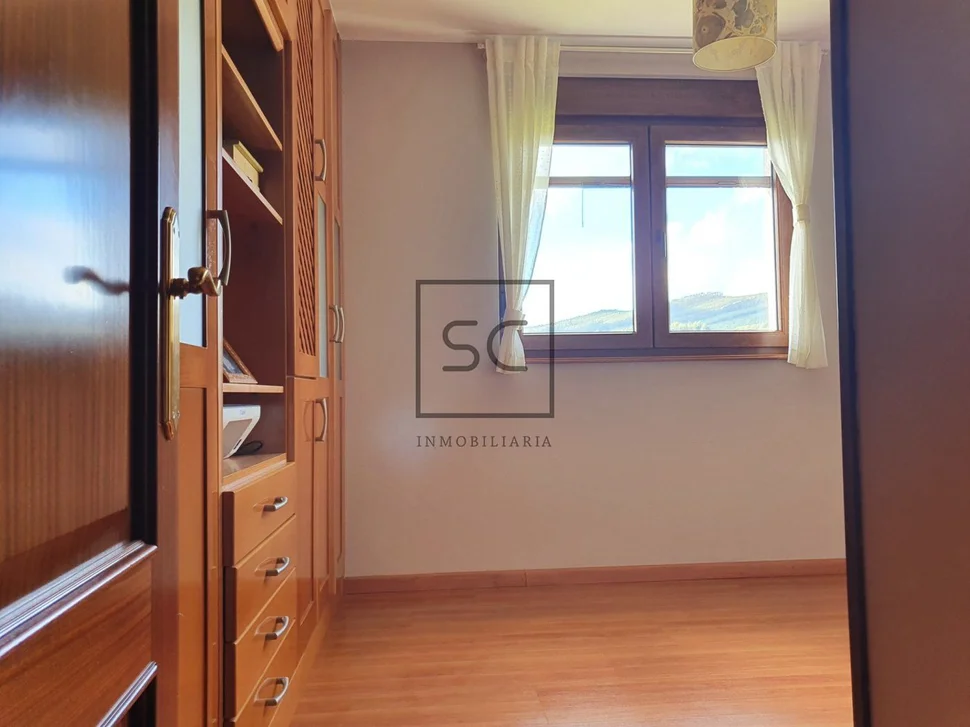 Casa con finca y paneles solares en régoa, cedeira