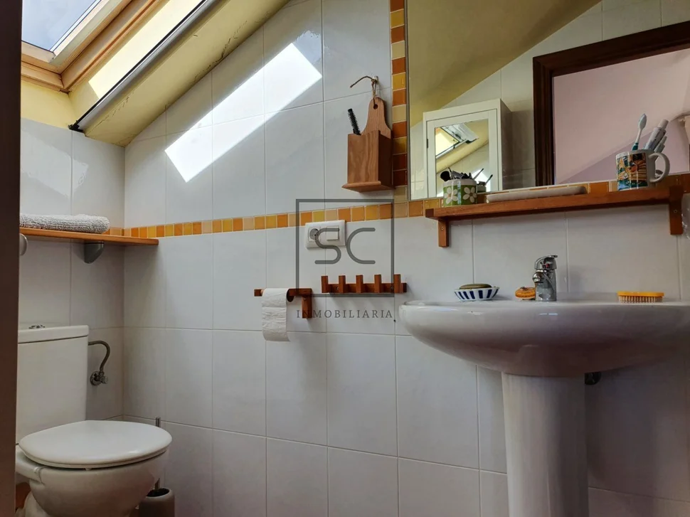 Casa con finca y paneles solares en régoa, cedeira