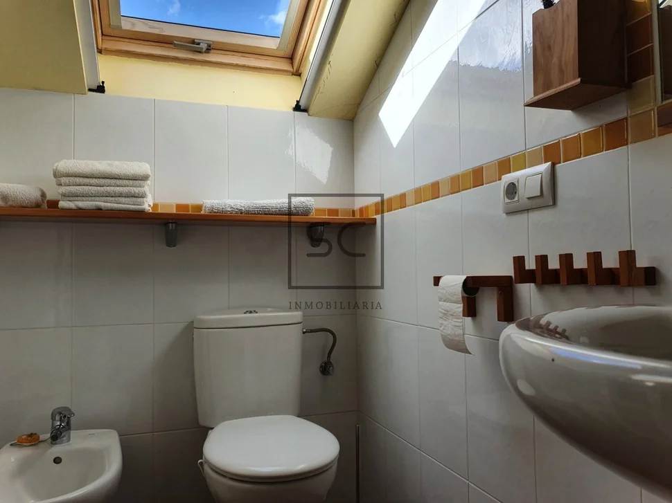 Casa con finca y paneles solares en régoa, cedeira