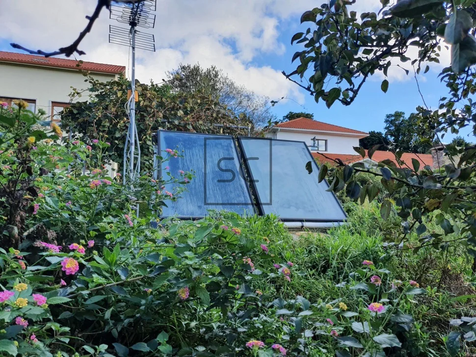 Casa con finca y paneles solares en régoa, cedeira