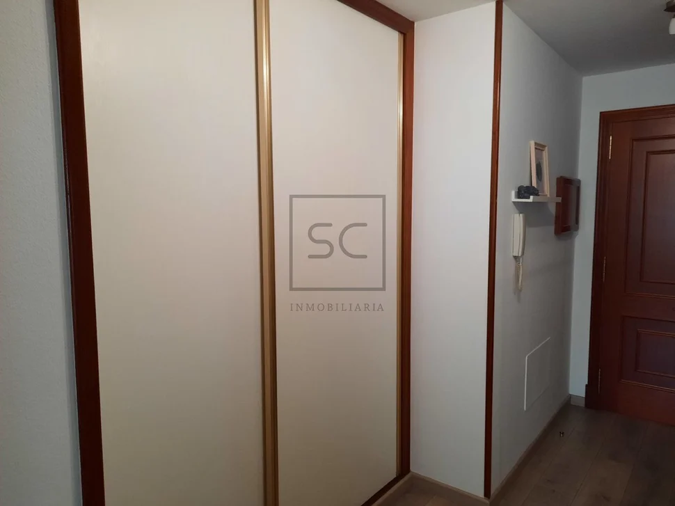 Piso con ascensor, garaje y trastero (vpo)