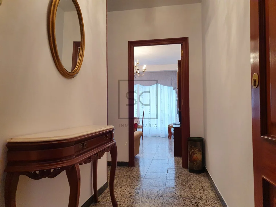 Piso con vista y plaza de garaje en caranza, ferrol