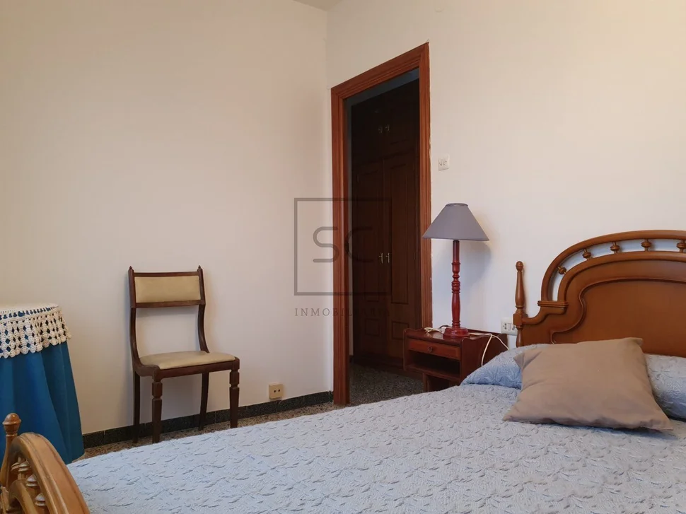 Piso con vista y plaza de garaje en caranza, ferrol