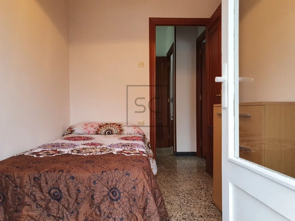 Piso con vista y plaza de garaje en caranza, ferrol