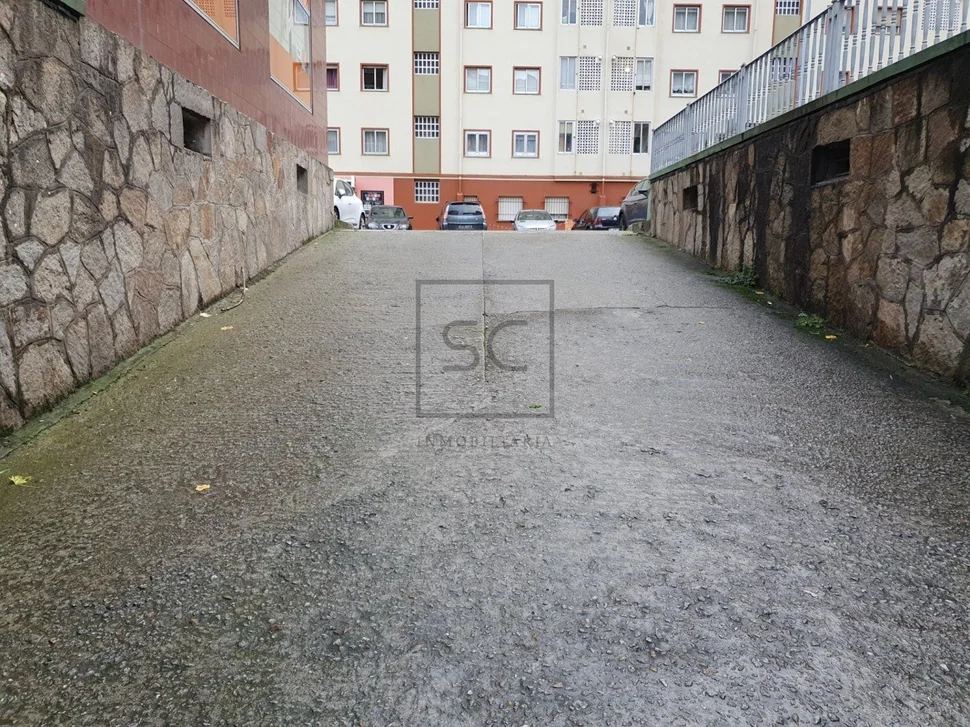 Piso con vista y plaza de garaje en caranza, ferrol