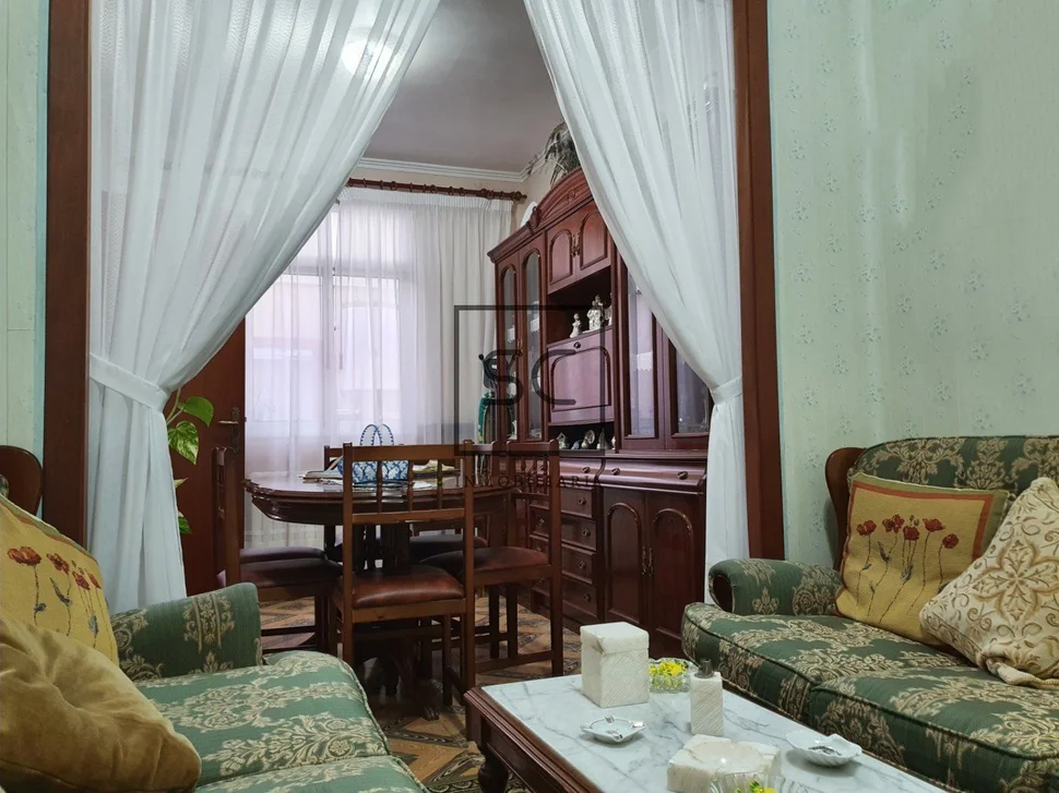 Casa con patio y finca anexada en neda, neda