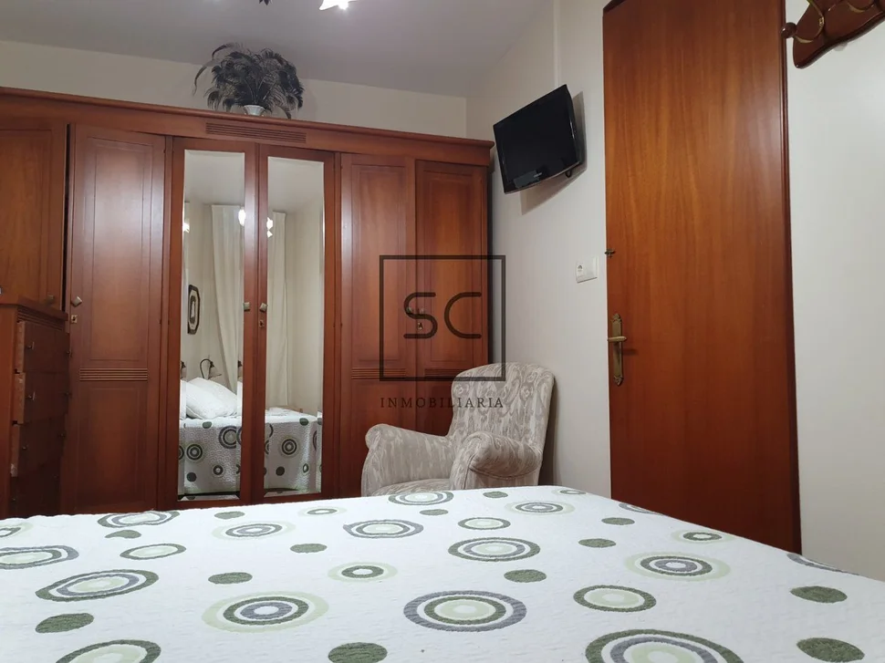 Casa con patio y finca anexada en neda, neda