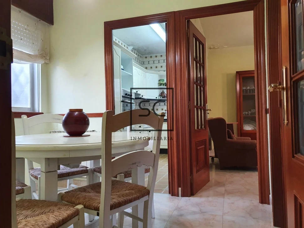 Casa con finca y bodega en maniños, fene