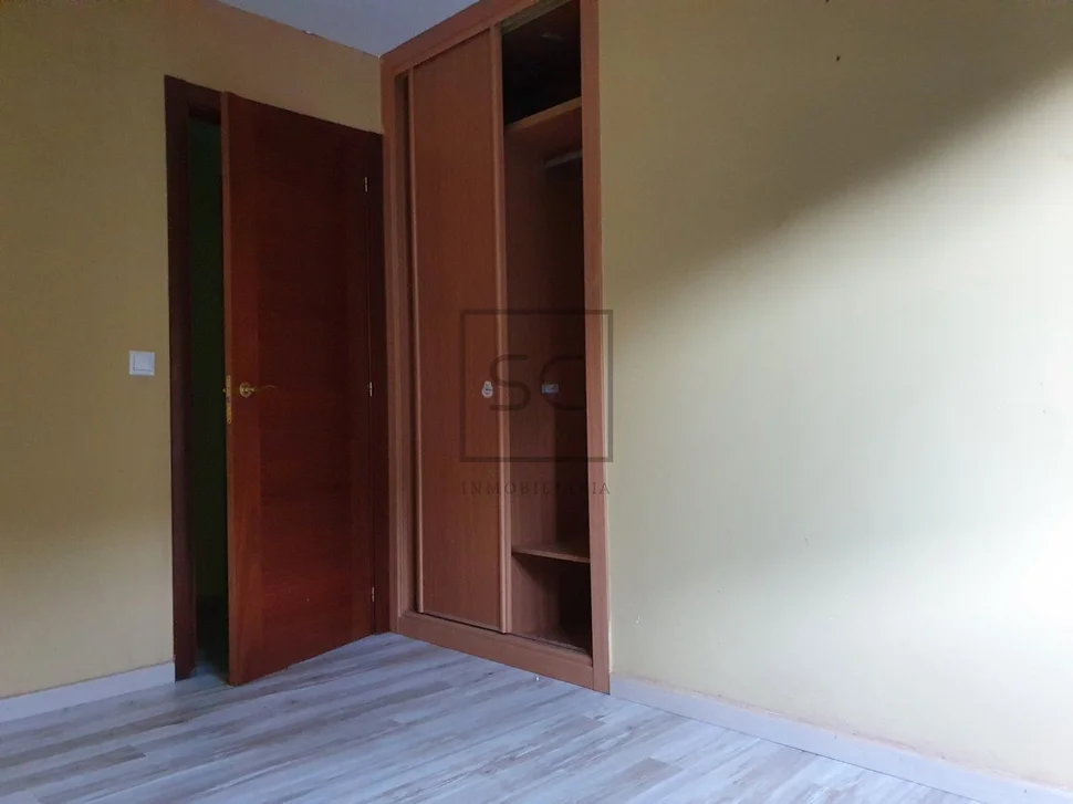 Piso con ascensor garaje y trastero