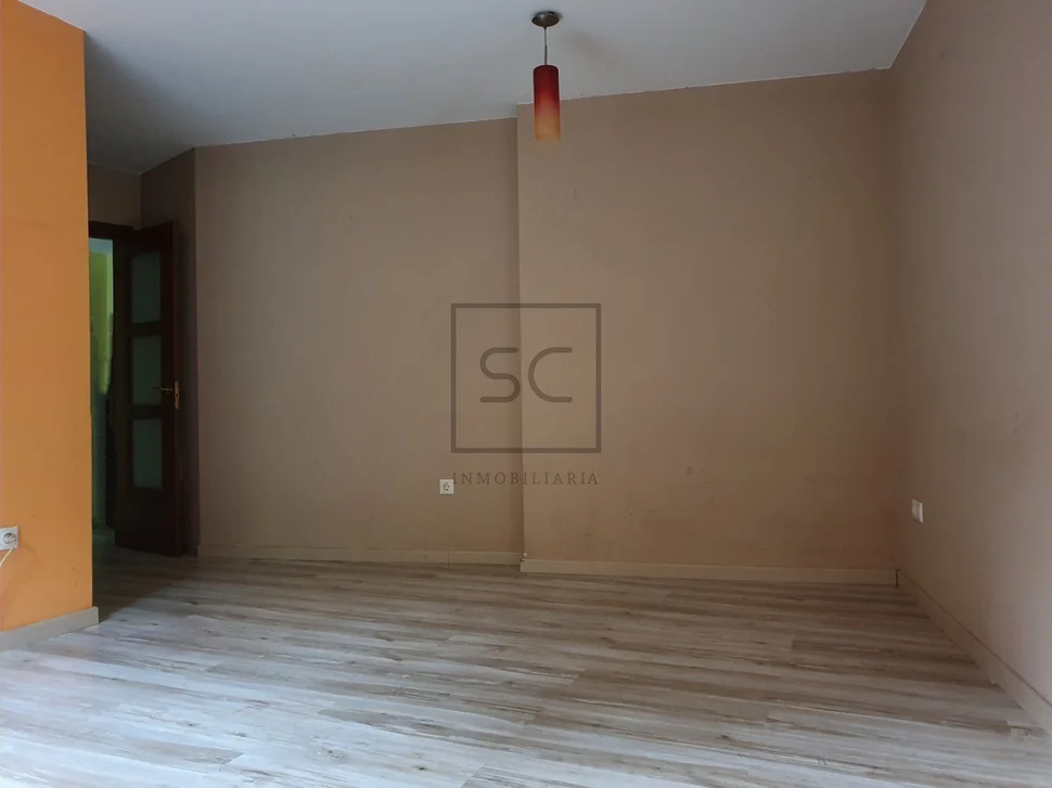 Piso con ascensor garaje y trastero