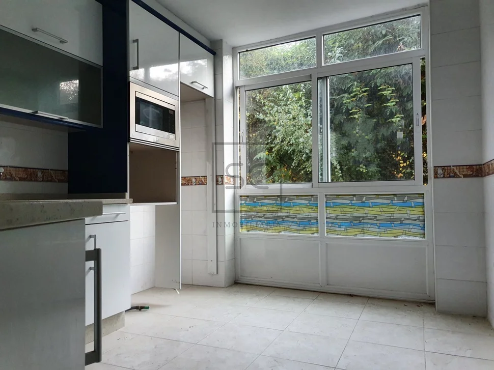 Piso con ascensor garaje y trastero