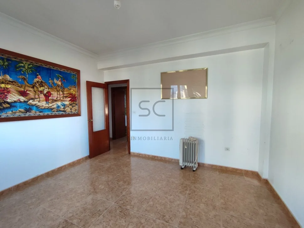 Casa de planta baja mas ático con patio en la faisca, narón