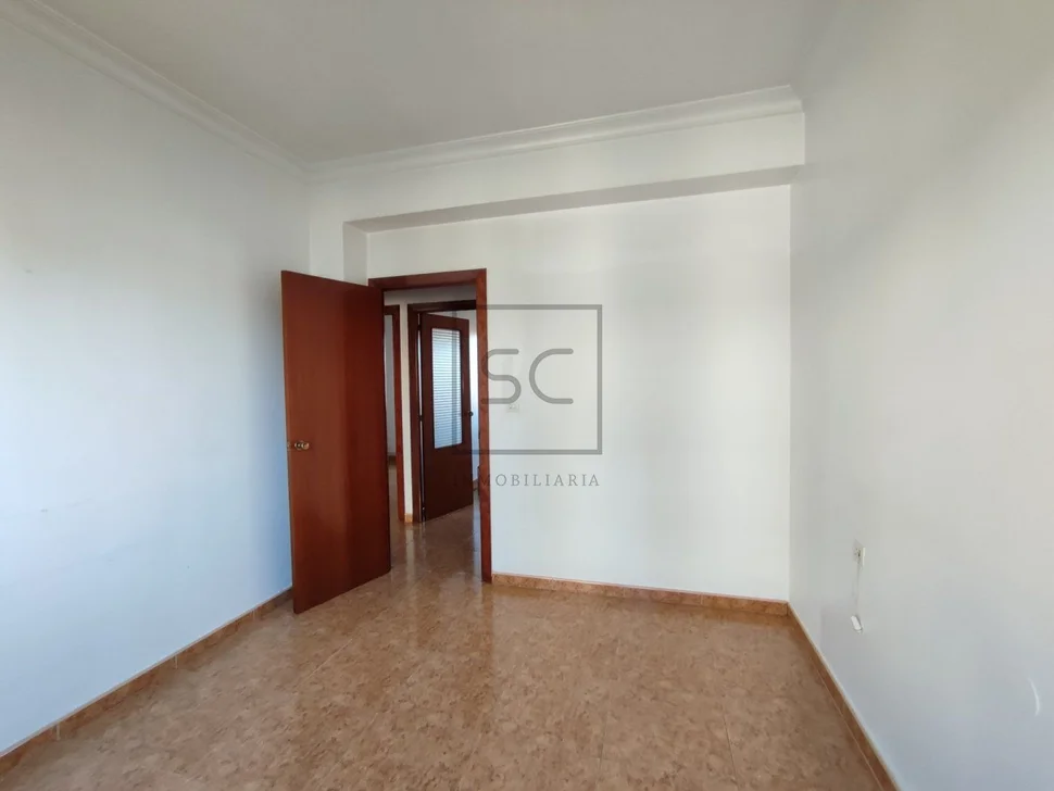 Casa de planta baja mas ático con patio en la faisca, narón