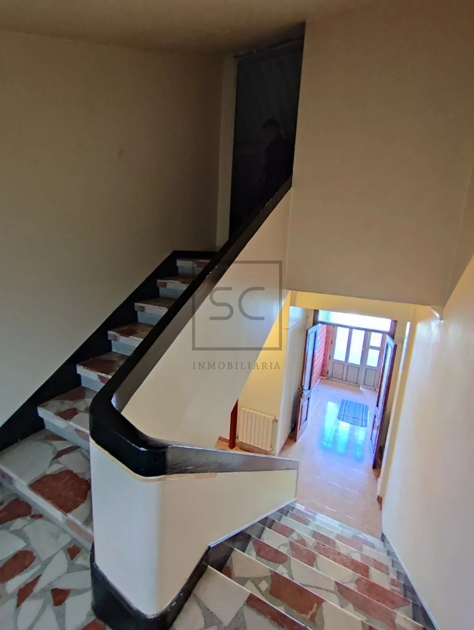 Casa de planta baja mas ático con patio en la faisca, narón