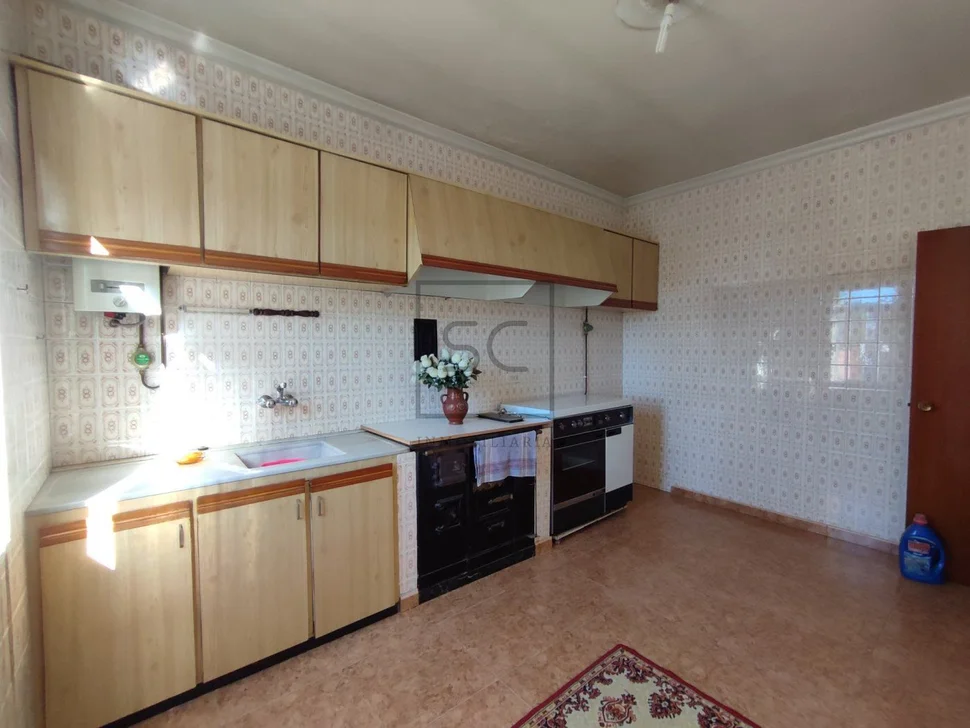 Casa de planta baja mas ático con patio en la faisca, narón