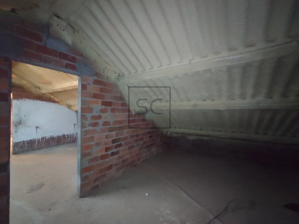 Casa de planta baja mas ático con patio en la faisca, narón