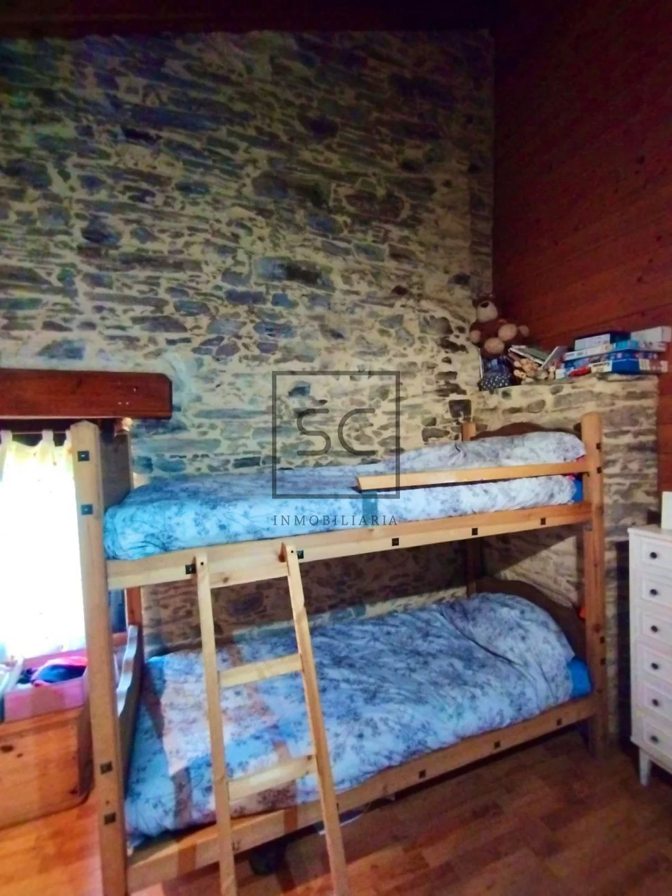 Casa de piedra en maniños, fene