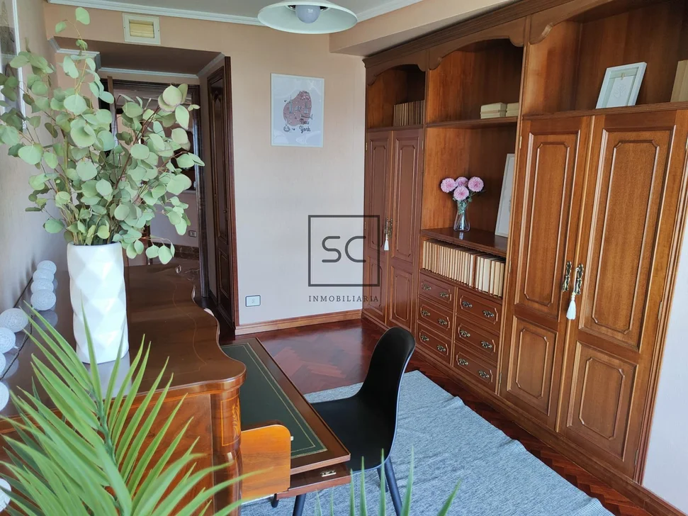 Excelente Piso Céntrico con Ascensor y Garaje – foto 15