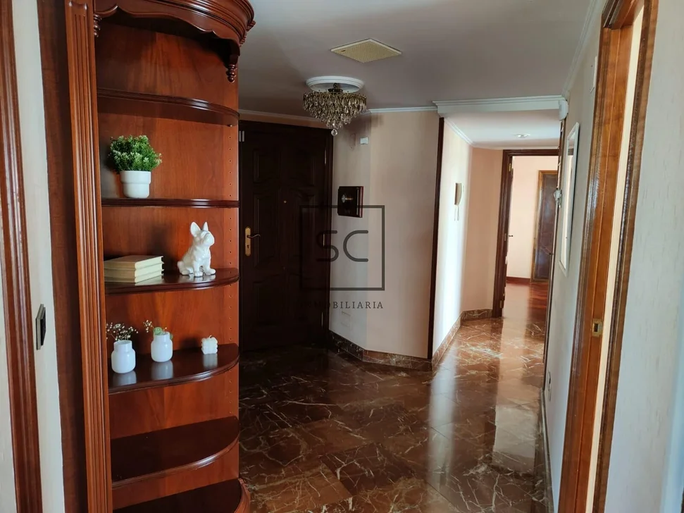 Excelente Piso Céntrico con Ascensor y Garaje – foto 19