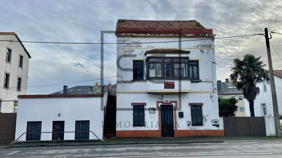 Gran oportunidad para construir o reformar en perillo, perillo, oleiros