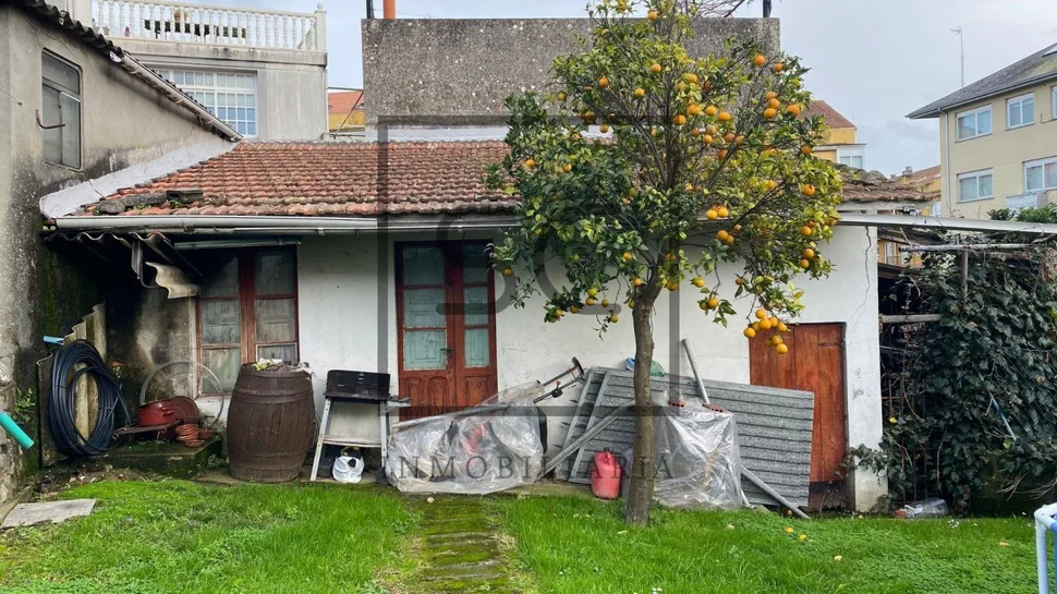 Gran oportunidad para construir o reformar en perillo, perillo, oleiros