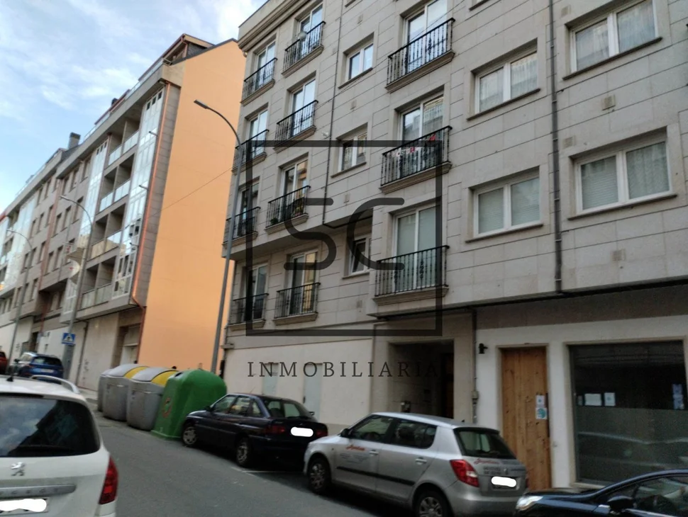 Piso con ascensor, garaje y trastero en sada, sada