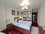 Coqueto piso semiamueblado en la zona de santa cecilia