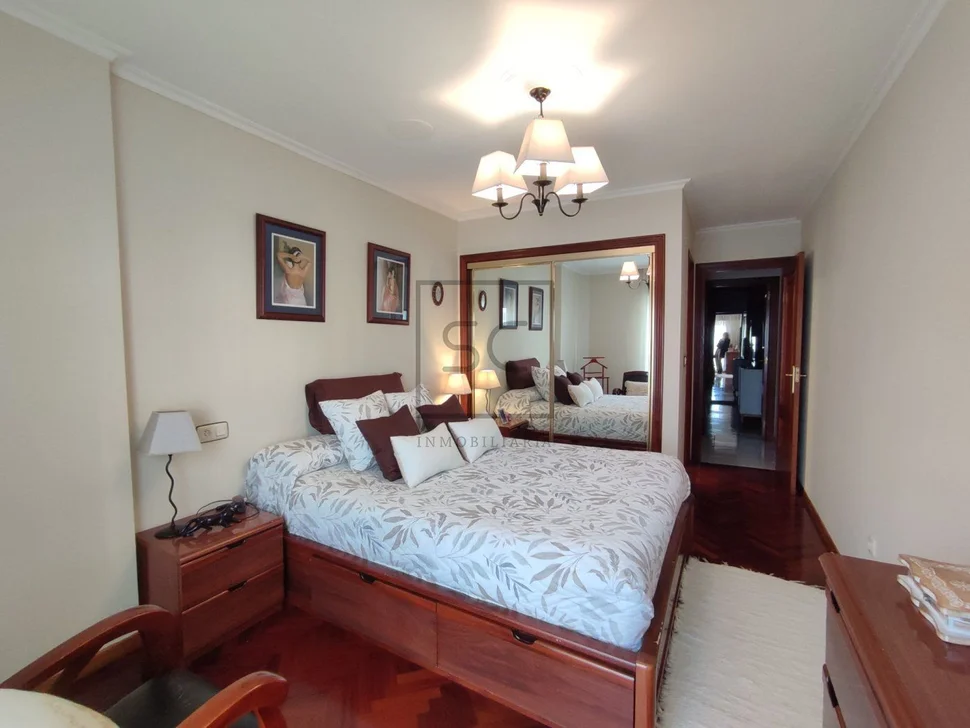 Coqueto piso semiamueblado en la zona de santa cecilia