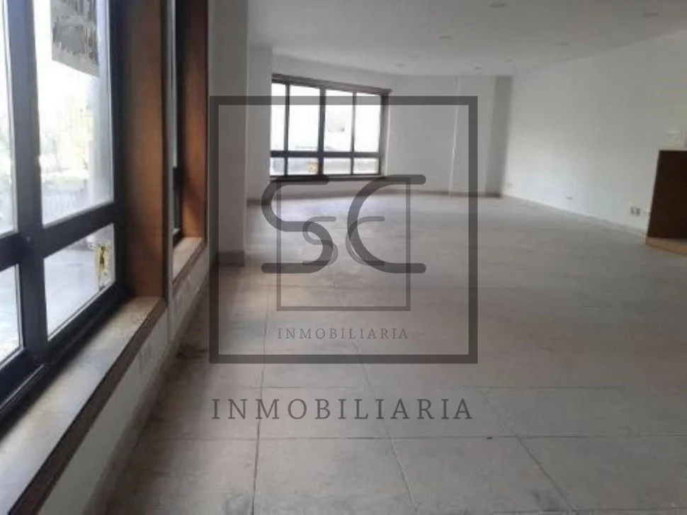 Oficina muy luminosa en cuatro caminos, a coruña