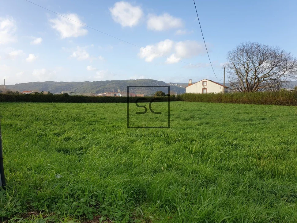 Solar para edificar en mea, mugardos