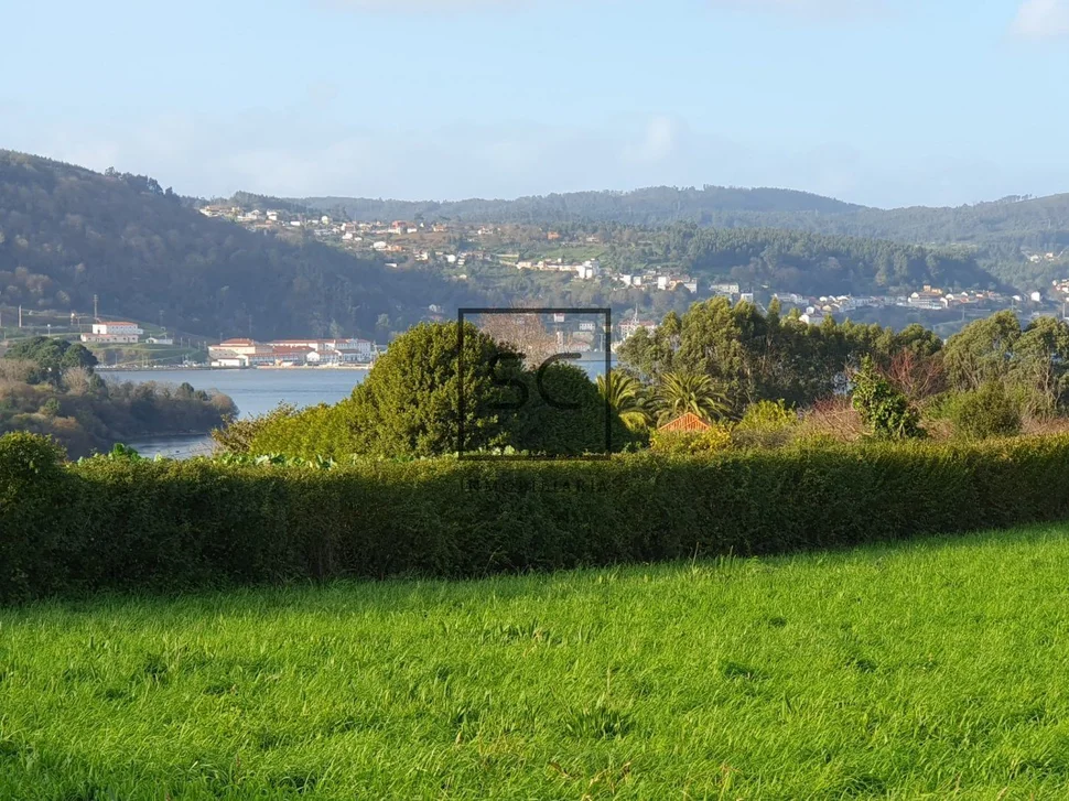 Solar para edificar en mea, mugardos