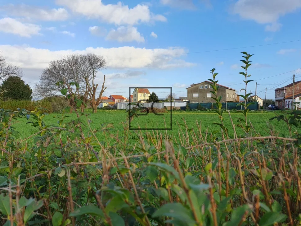 Solar para edificar en mea, mugardos