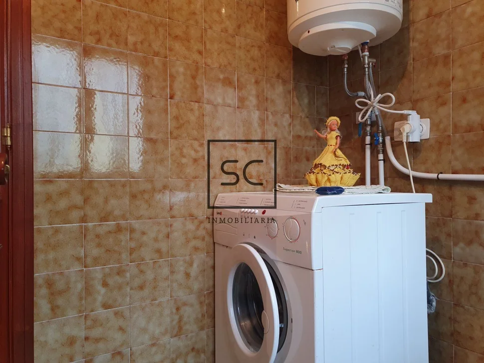 Chalet con finca y bodegas en trasanquellos, cesuras