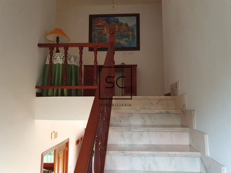 Chalet con finca y bodegas en trasanquellos, cesuras