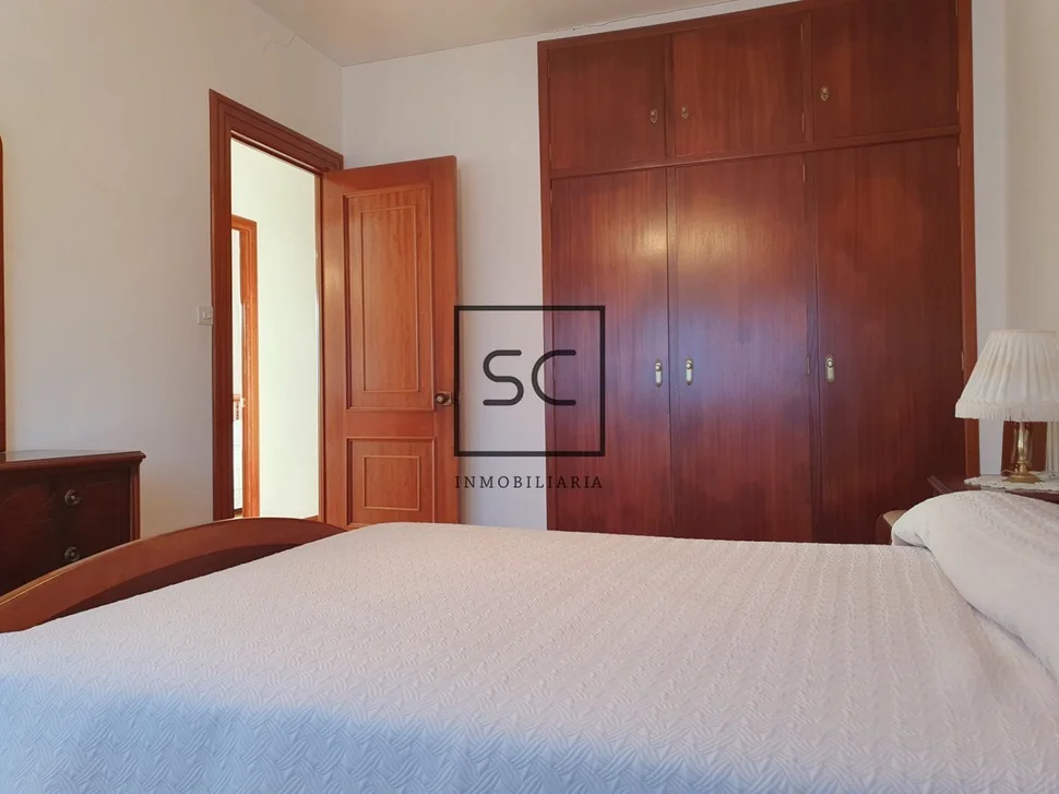 Chalet con finca y bodegas en trasanquellos, cesuras