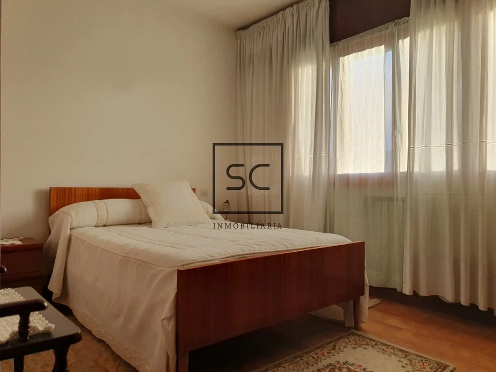 Chalet con finca y bodegas en trasanquellos, cesuras