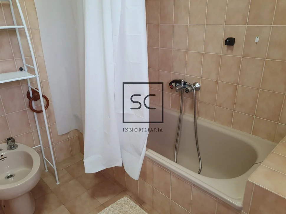 Chalet con finca y bodegas en trasanquellos, cesuras