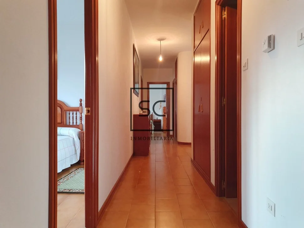 Chalet con finca y bodegas en trasanquellos, cesuras