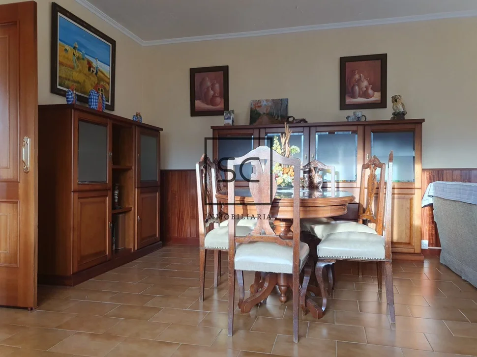 Chalet con finca y bodegas en trasanquellos, cesuras