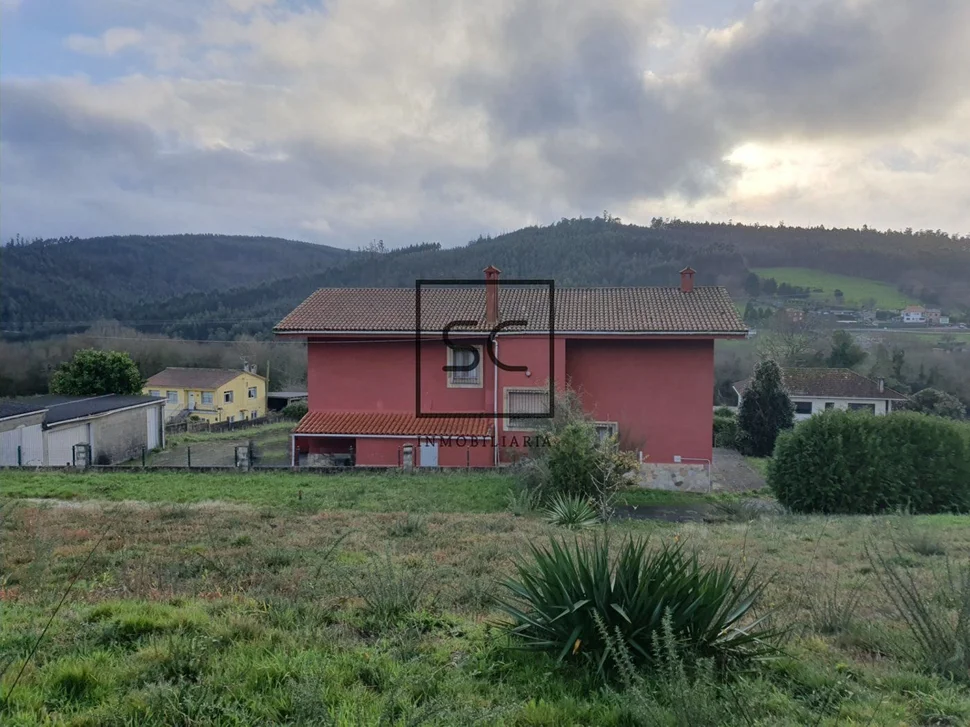Chalet con finca y bodegas en trasanquellos, cesuras
