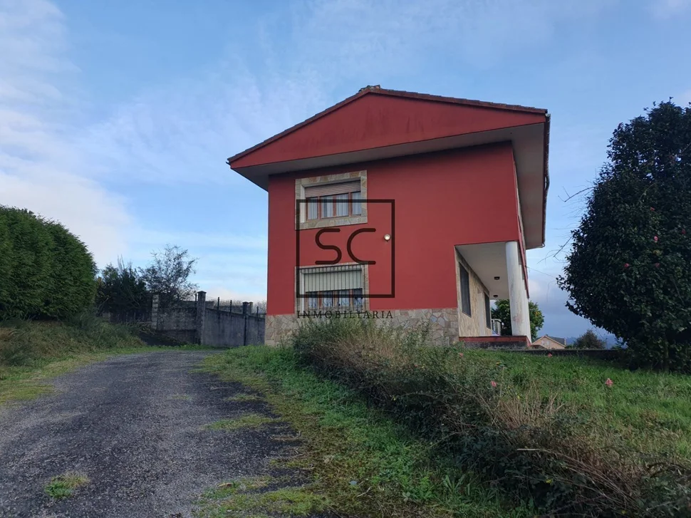 Chalet con finca y bodegas en trasanquellos, cesuras