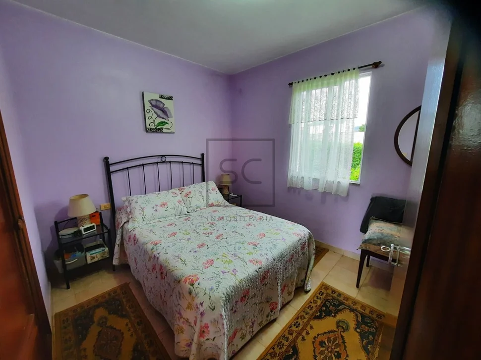 Casa independiente con parcela en zona o val