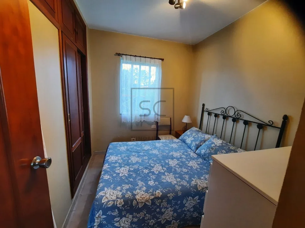 Casa independiente con parcela en zona o val