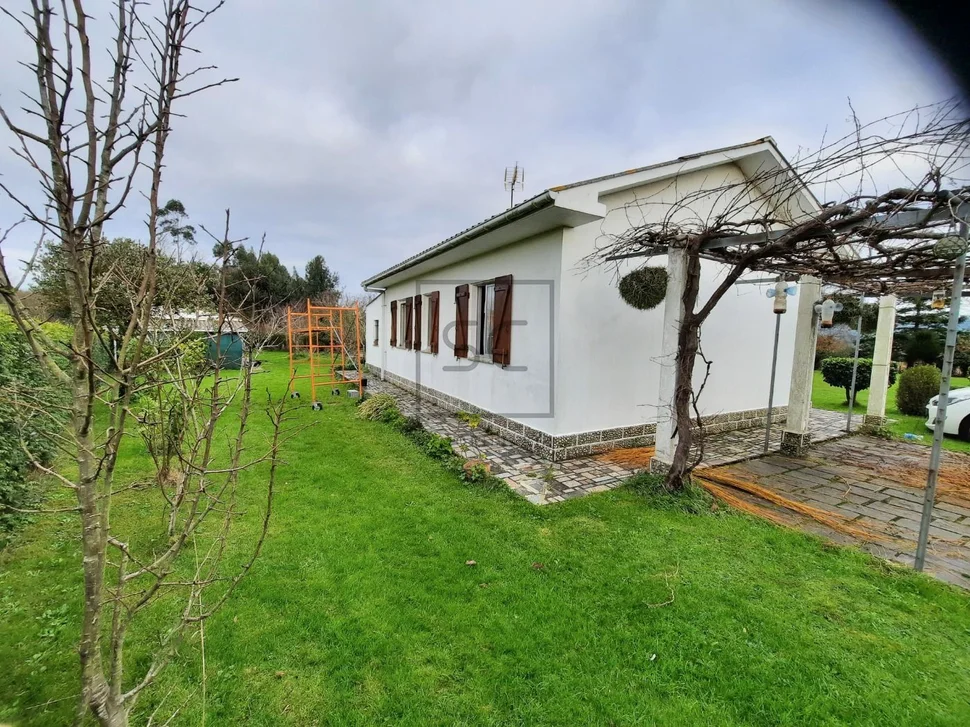Casa independiente con parcela en zona o val