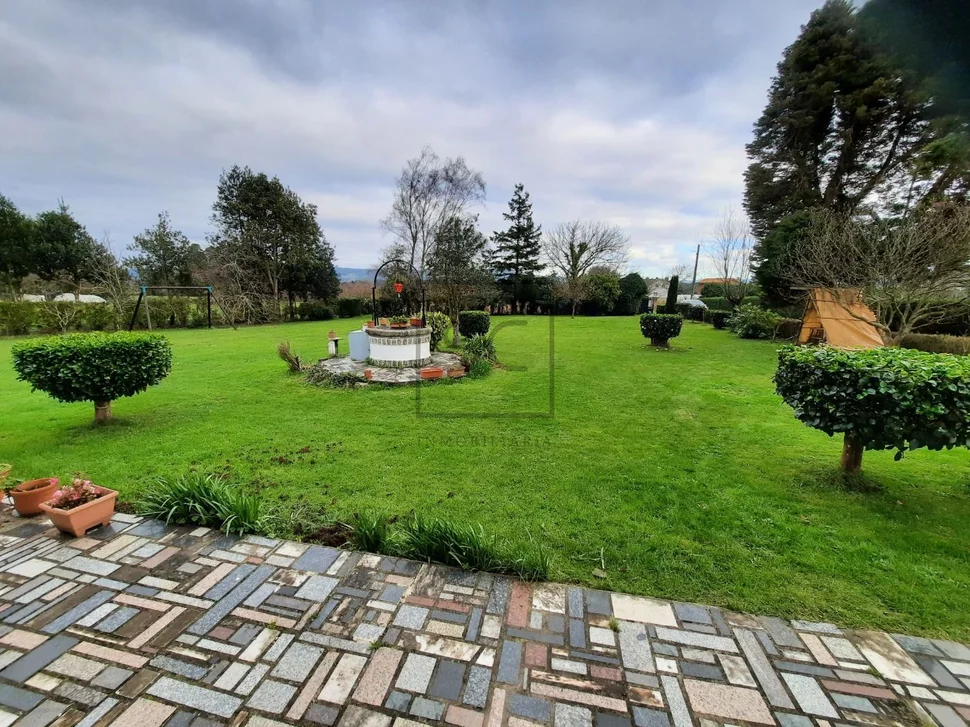 Casa independiente con parcela en zona o val