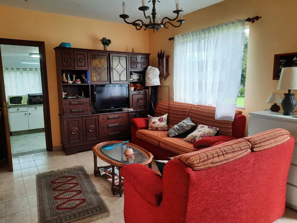 Casa independiente con parcela en zona o val